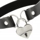 Foto 3: Noir Heart Lock � Gargantilha em couro vegano com cadeado em forma de cora��o� Preto
